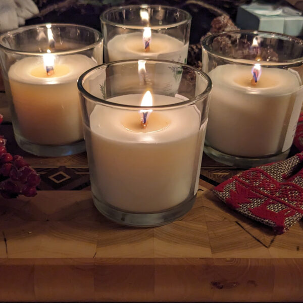 Lõhnaküünal puidust tahiga Lavendel-piparmünt